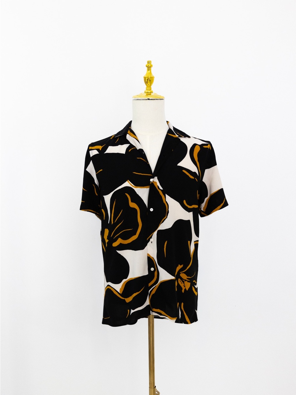 Zara Black, White & Mustard Floral Short-Sleeve Button-Up Shirt